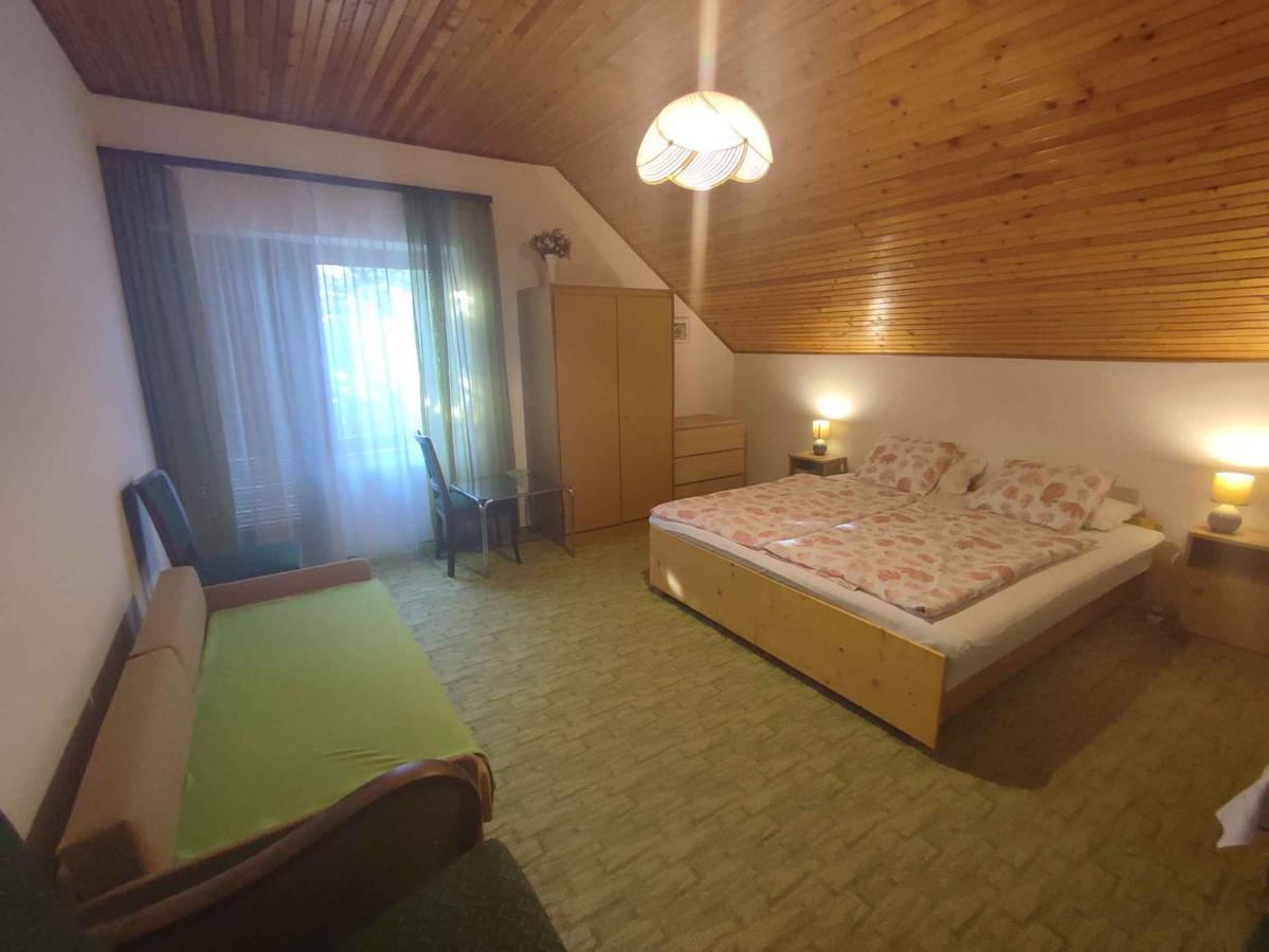 Holiday Home In Balatonboglar 45807 Exteriör bild